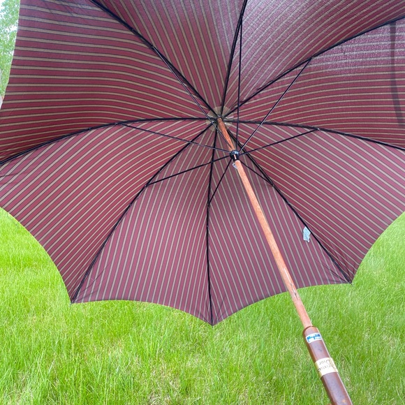 DIOR Vintage authentic Christian Dior all wood umbrella parasol (SOLD) - Picture 4 of 10